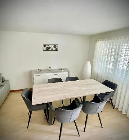 Apartment Center * 因特拉肯